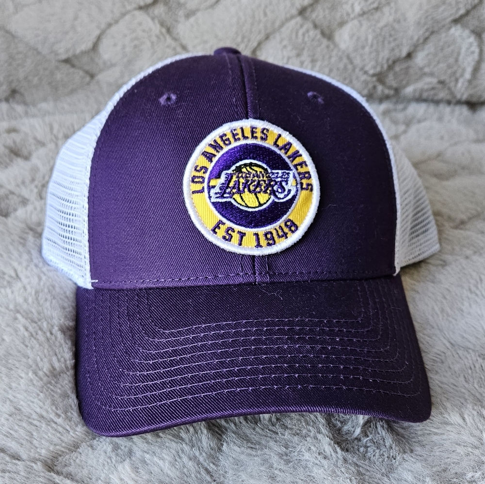 New Era LA Lakers Hat NEW, never worn